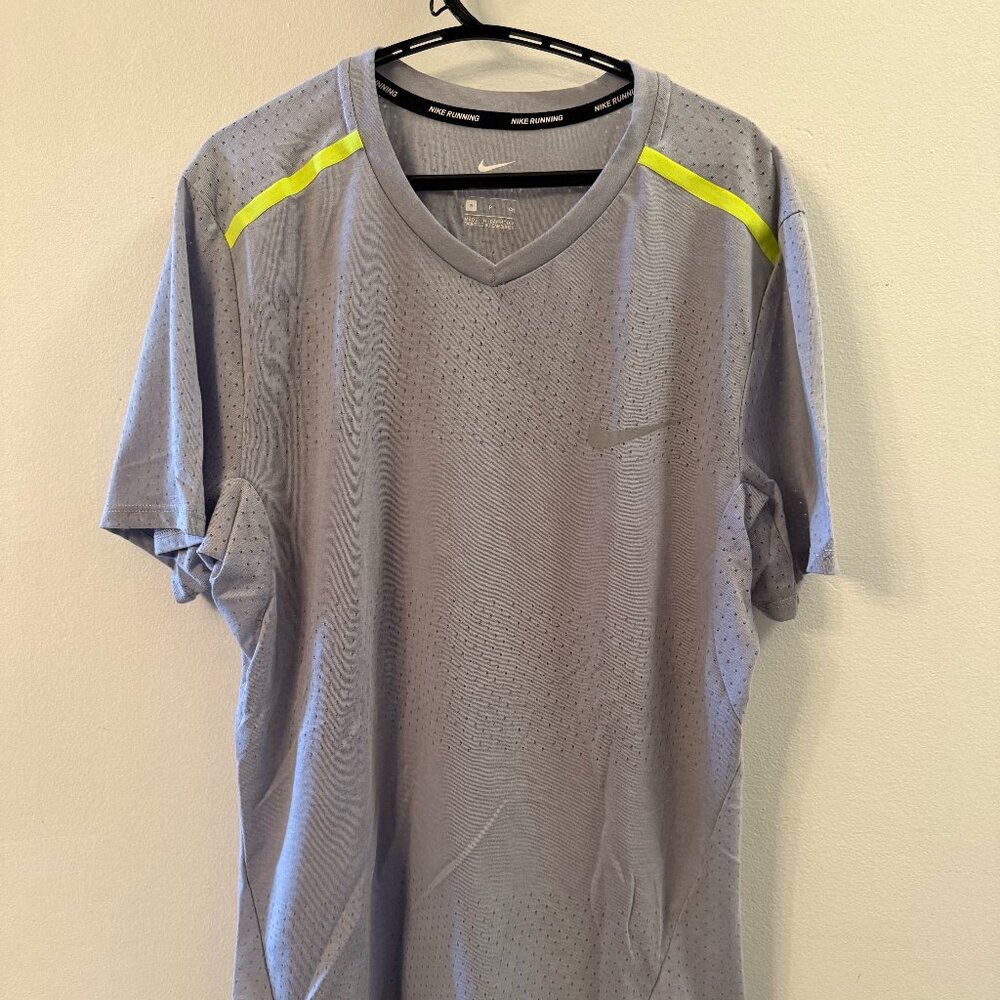 Men's Nike Dri-Fit V-Neck Workout Shirt